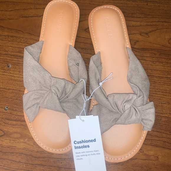 Old Navy | Shoes | Old Navy Knotted Twist Slide Sandals With Soft Cushioned  Memory Foam Insoles | Poshmark